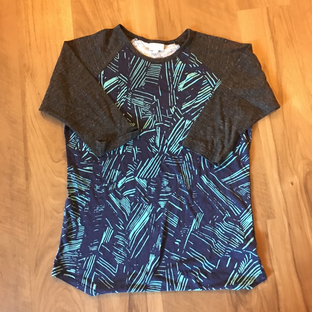 Lularoe Three Quarter Sleeve Baseball Tee Large